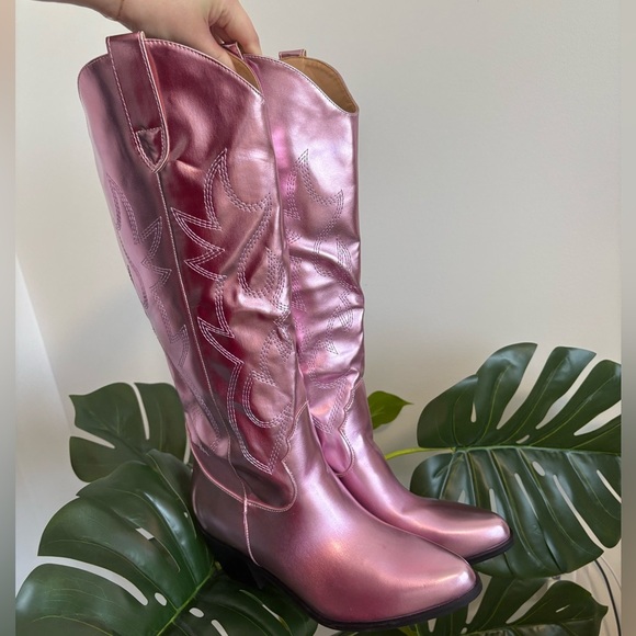 Shoes - Pink Metallic Cowgirl Western Cowboy Chunky Heeled Boots Size 7.5
